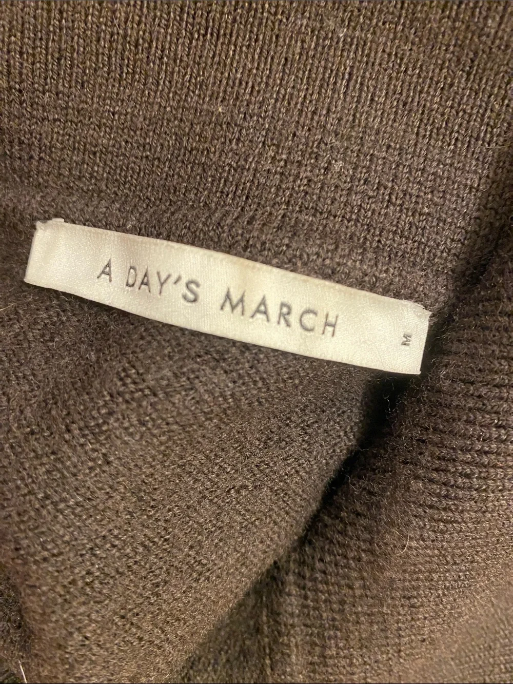 A DAY’S MARCH Avoch Merino Wool Polo Men's Sweater in Dark Brown. Size M